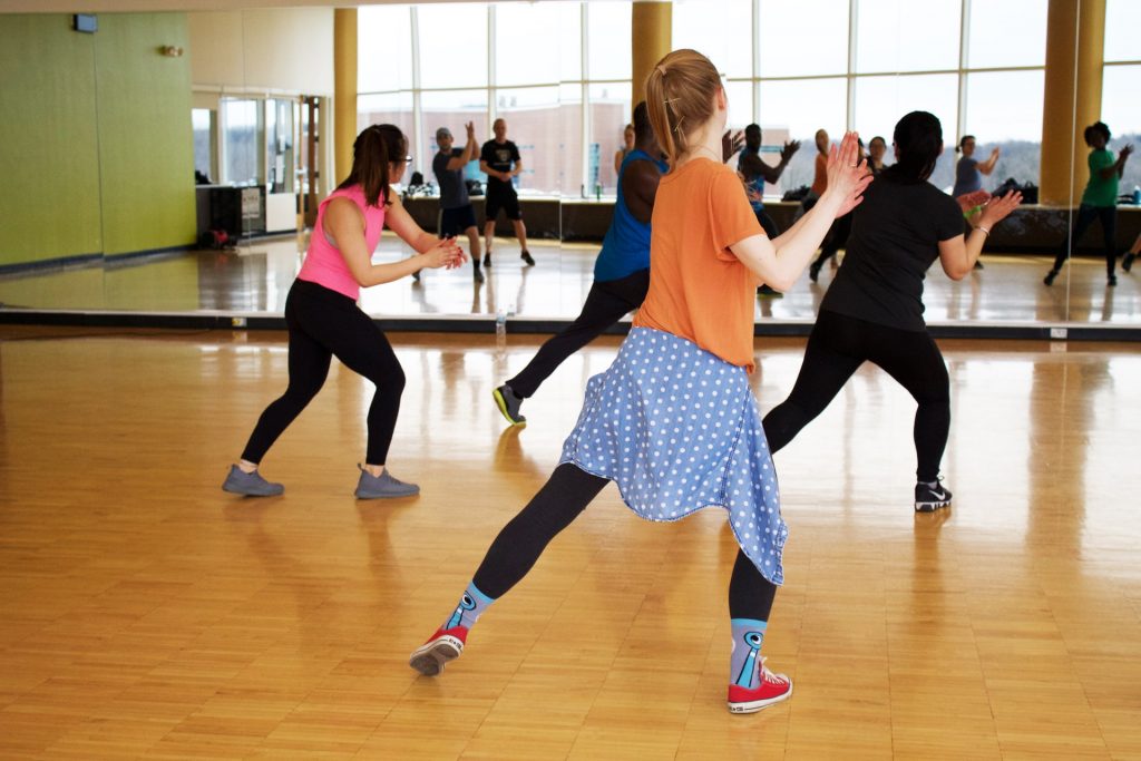 Taniec wymodeluje sylwetkę lepiej niż niejeden trening. Od czego zacząć?